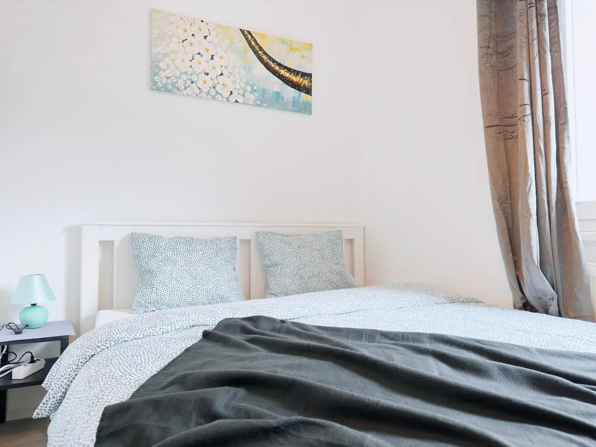 Charming Three Bedrooms Apartment Near Vienna Central Station Austria