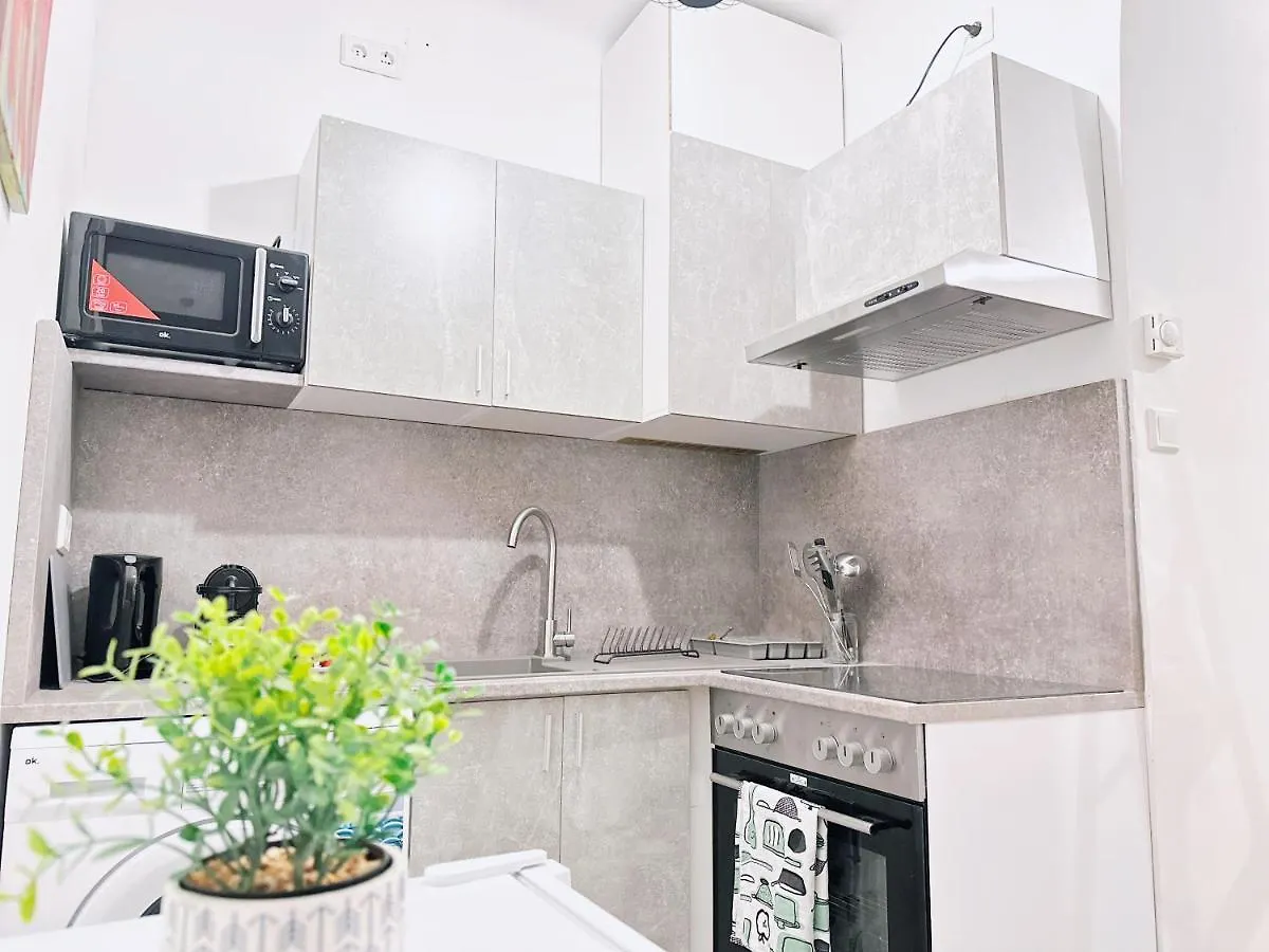 Charming Three Bedrooms Apartment Near Vienna Central Station 0*,  Austria