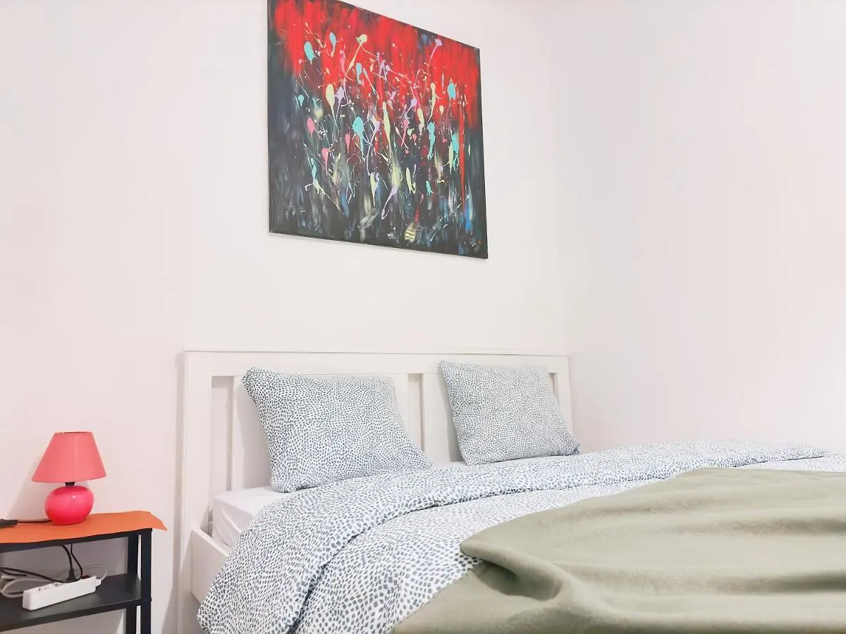 Charming Three Bedrooms Apartment Near Vienna Central Station