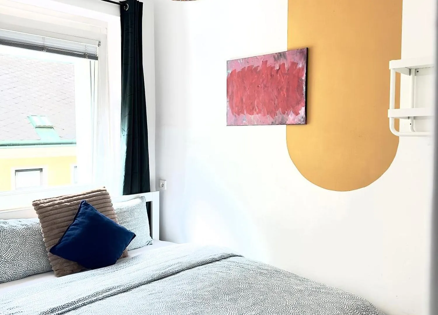 Charming Three Bedrooms Apartment Near Vienna Central Station